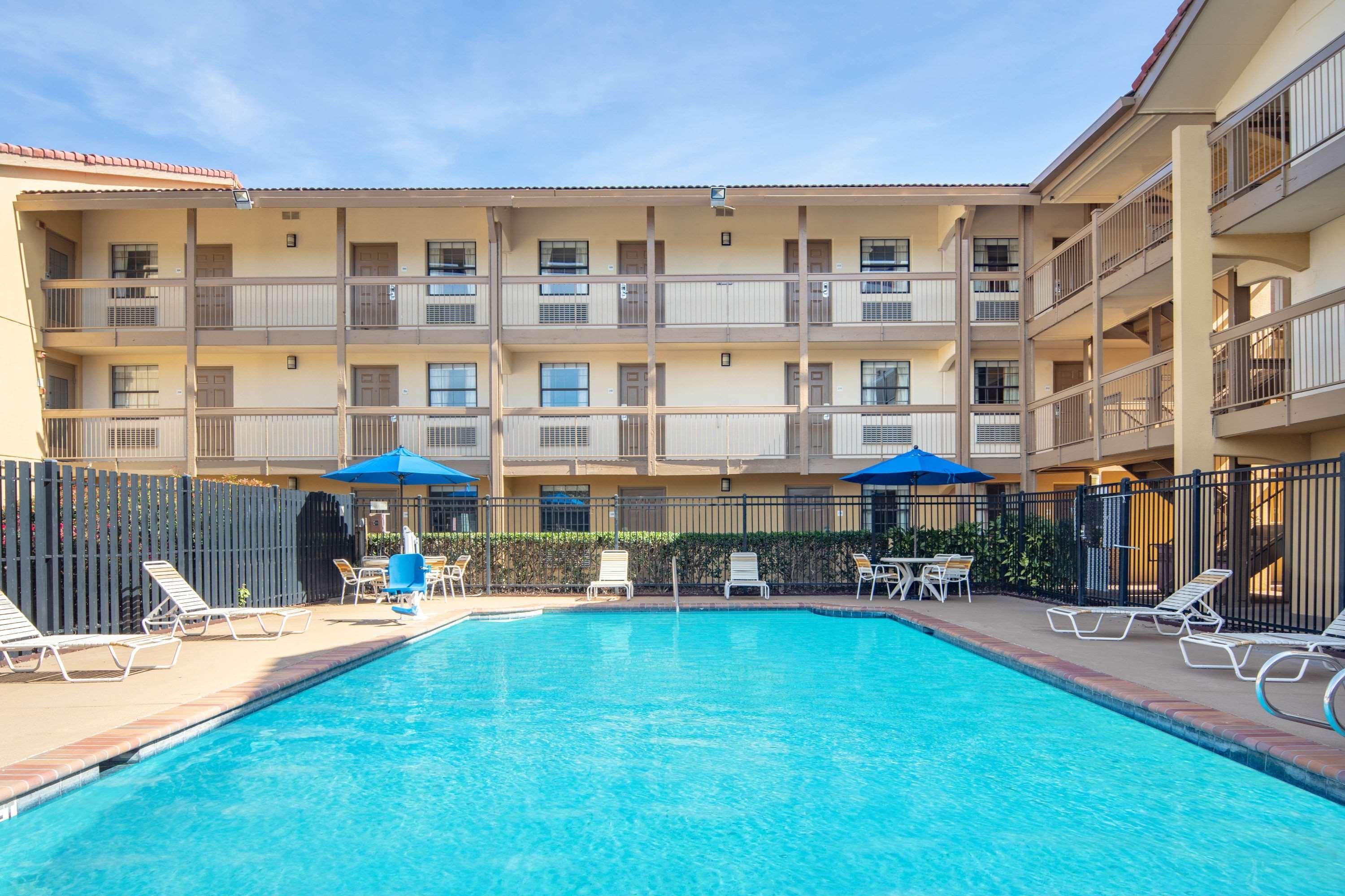 Budget Inn & Suite Atlanta Marietta Stadium Zewnętrze zdjęcie